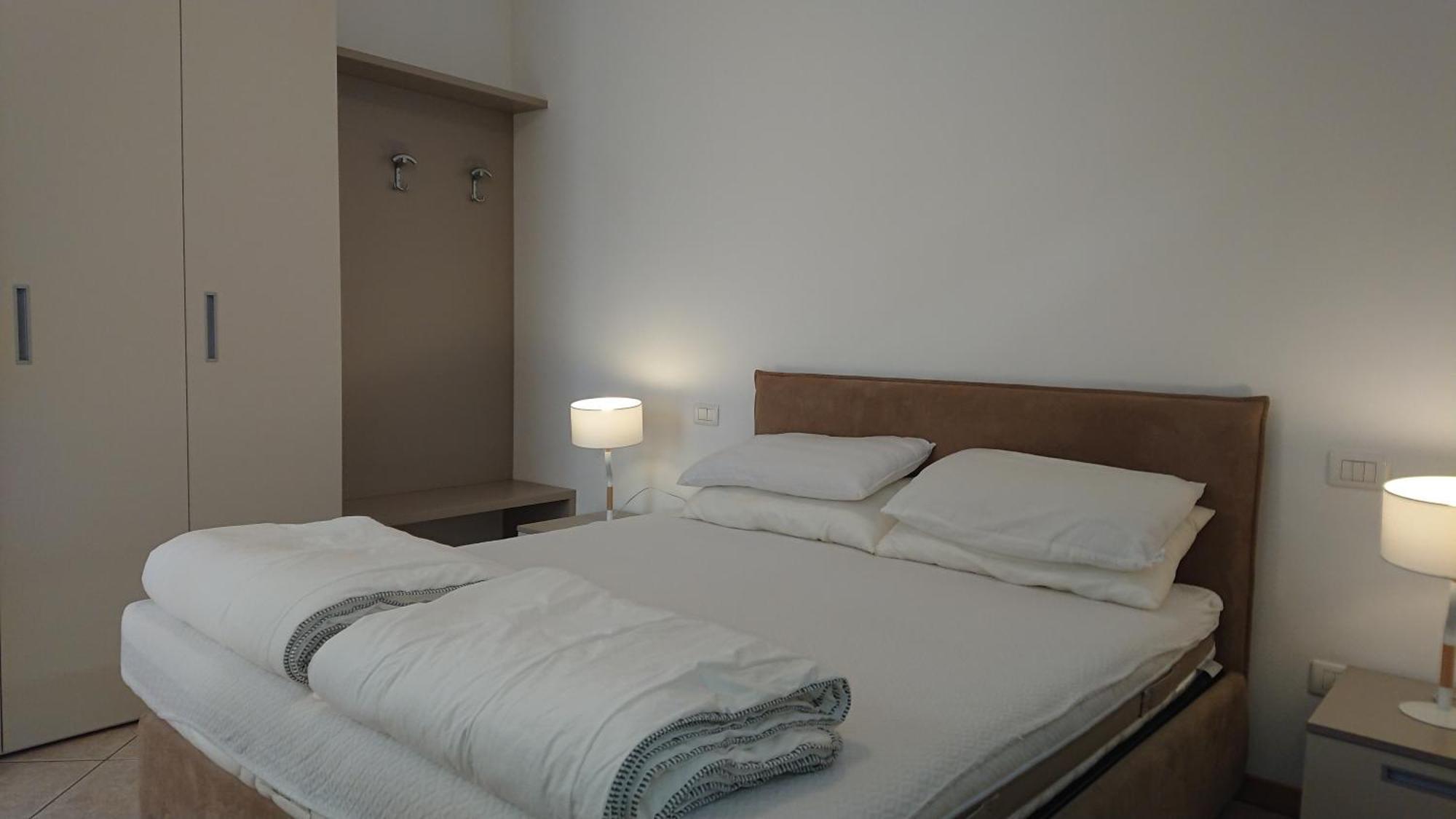 Lakecomoweb Apartments Perledo Zimmer foto